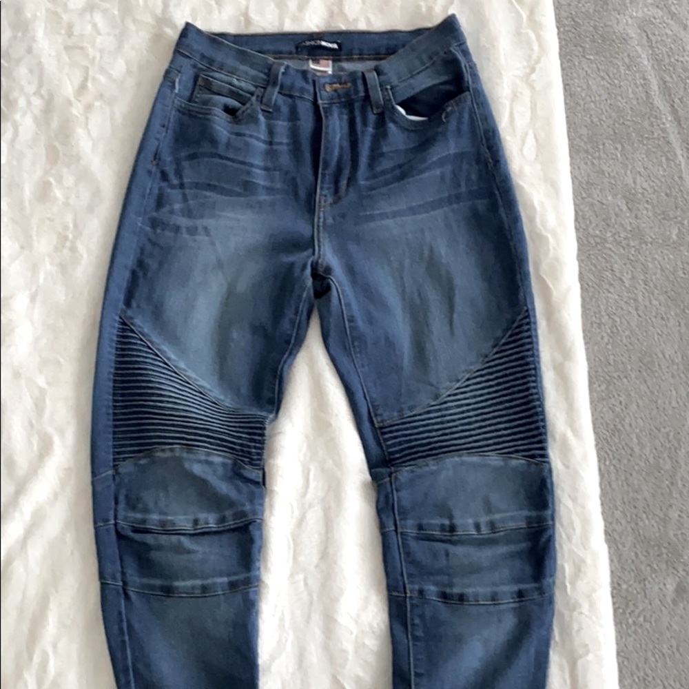 Motto jeans